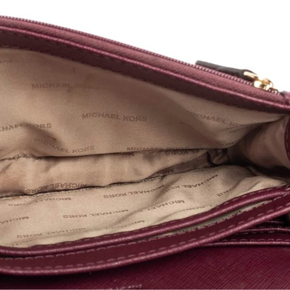 EUC Michael Kors Oxblood Wallet on Chain Crossbody Bag. 4 pockets. Liner clean! - Picture 2 of 6